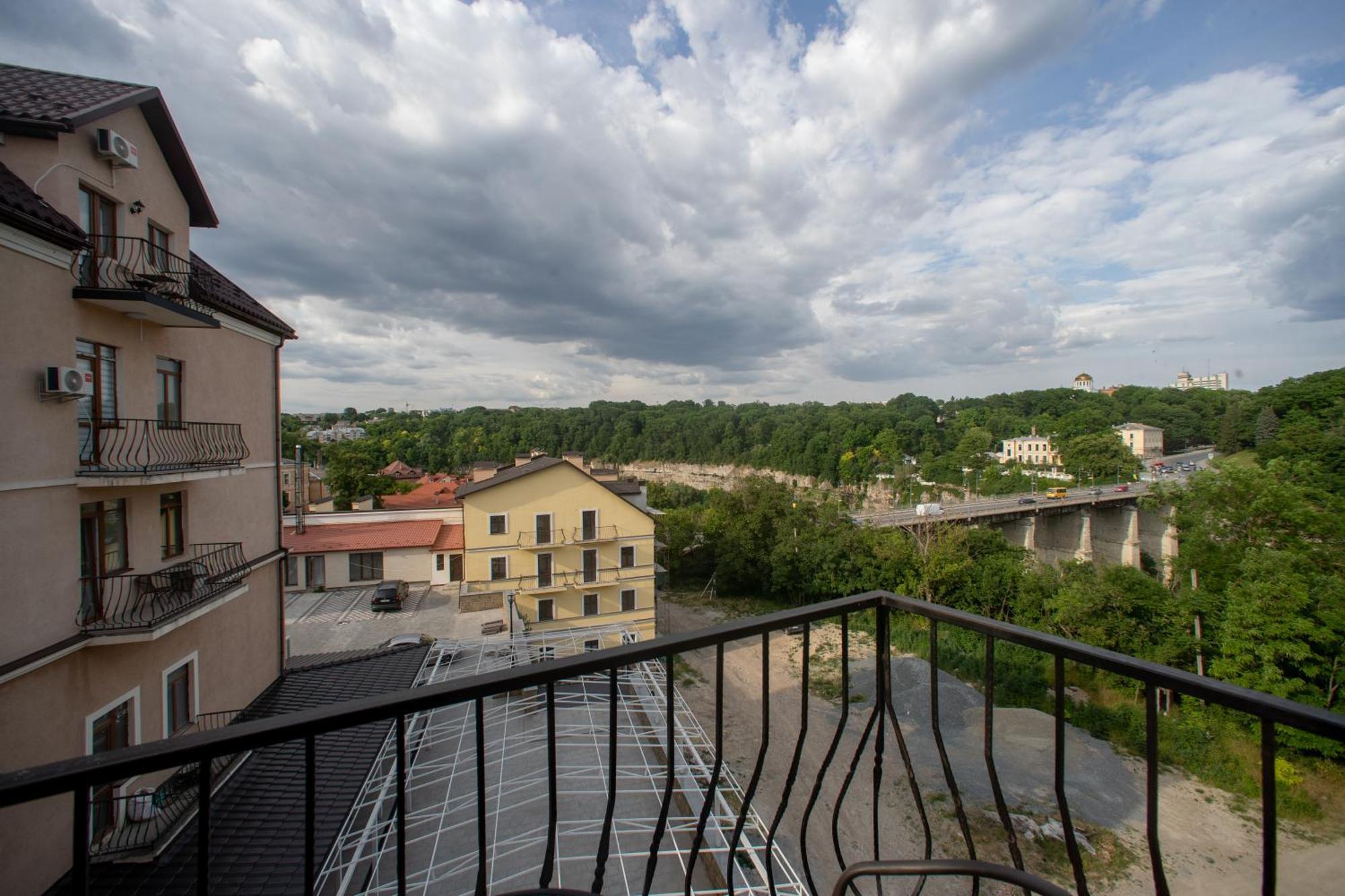 Apartments U Ratushi Kamianets-Podilskyi Exterior photo